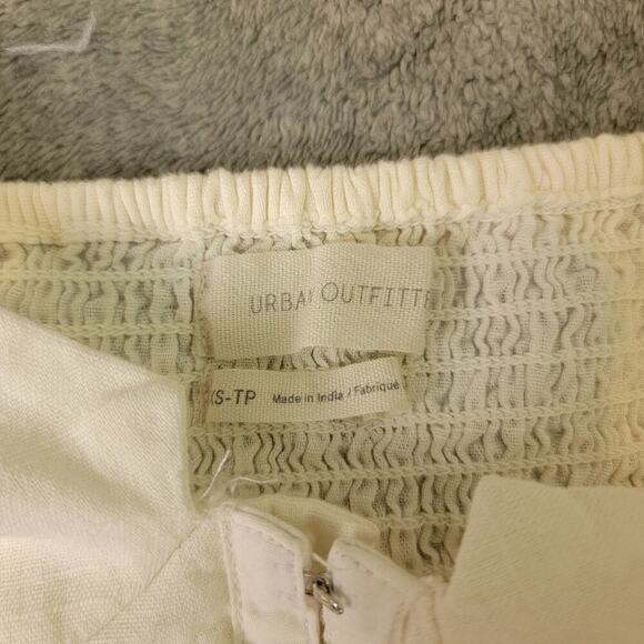 Urban Outfitters Crop Top XS Puff Sleeve Hook Front Cottagecore - Picture 4 of 10